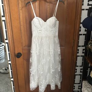 My Darling Daydreamer White Lace Bustier Midi Dress
Lulus